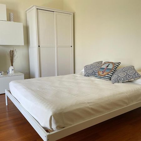 ジョヴィナッツォCasa Al Portoアパートメント エクステリア 写真