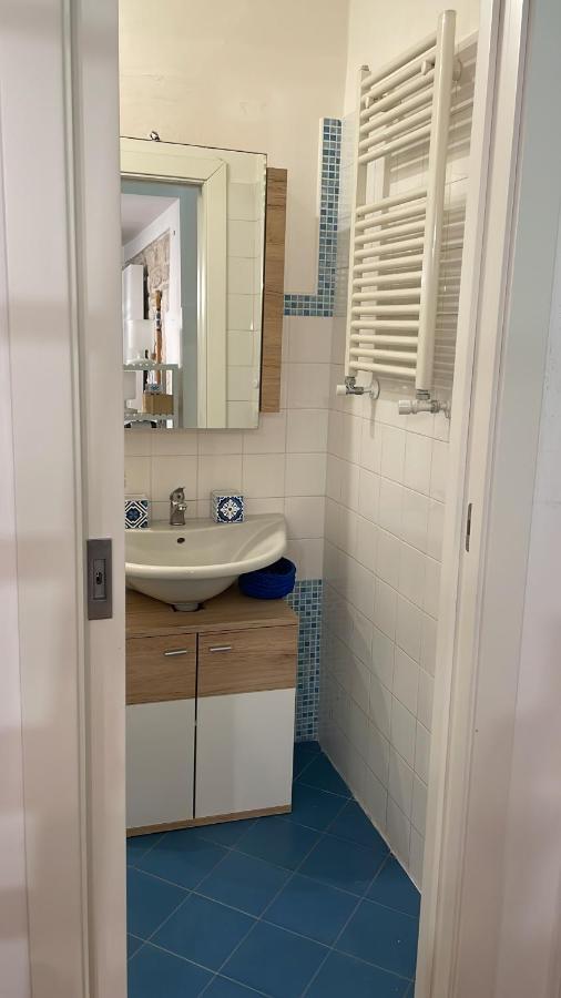 ジョヴィナッツォCasa Al Portoアパートメント エクステリア 写真