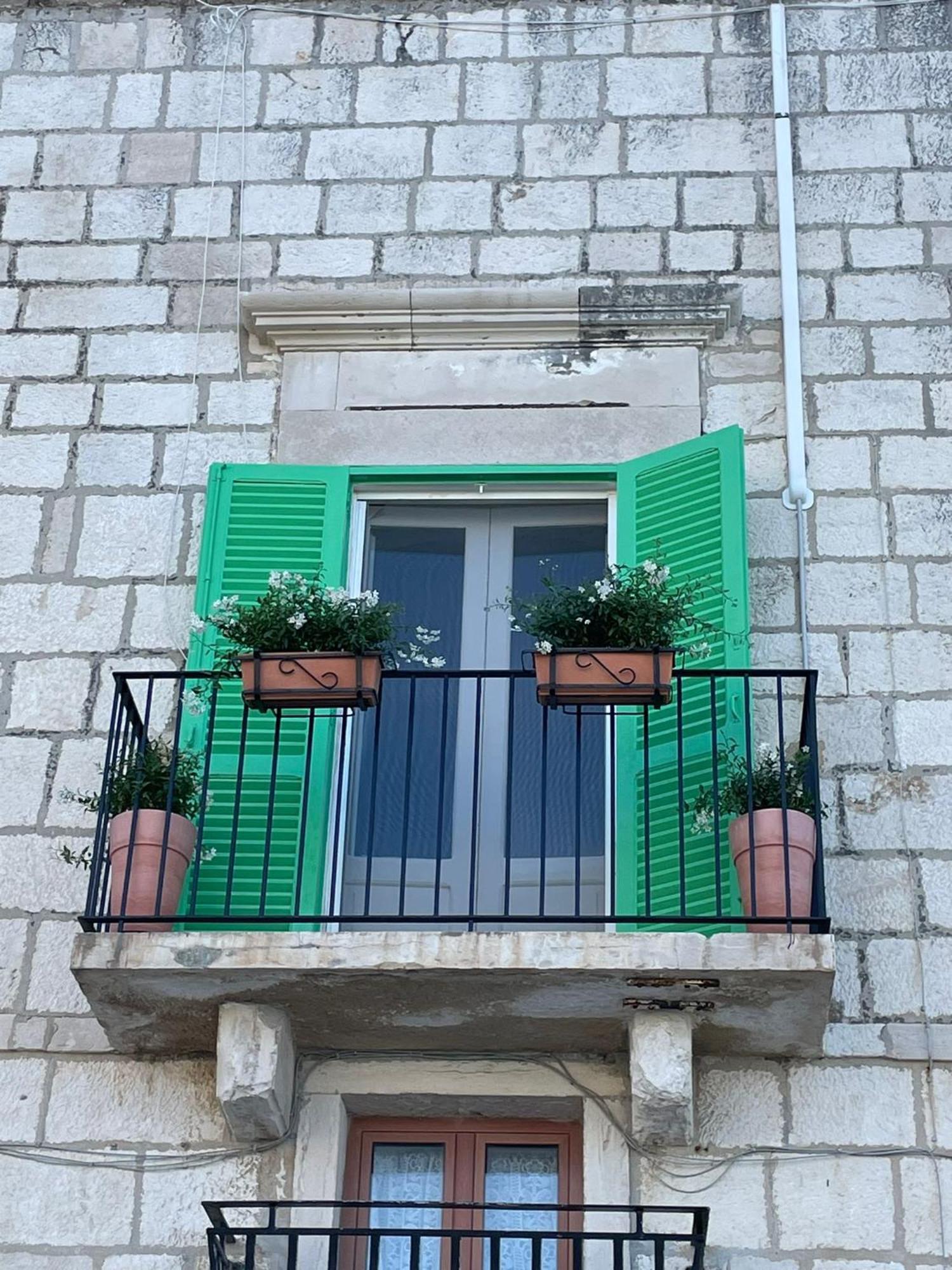 ジョヴィナッツォCasa Al Portoアパートメント エクステリア 写真